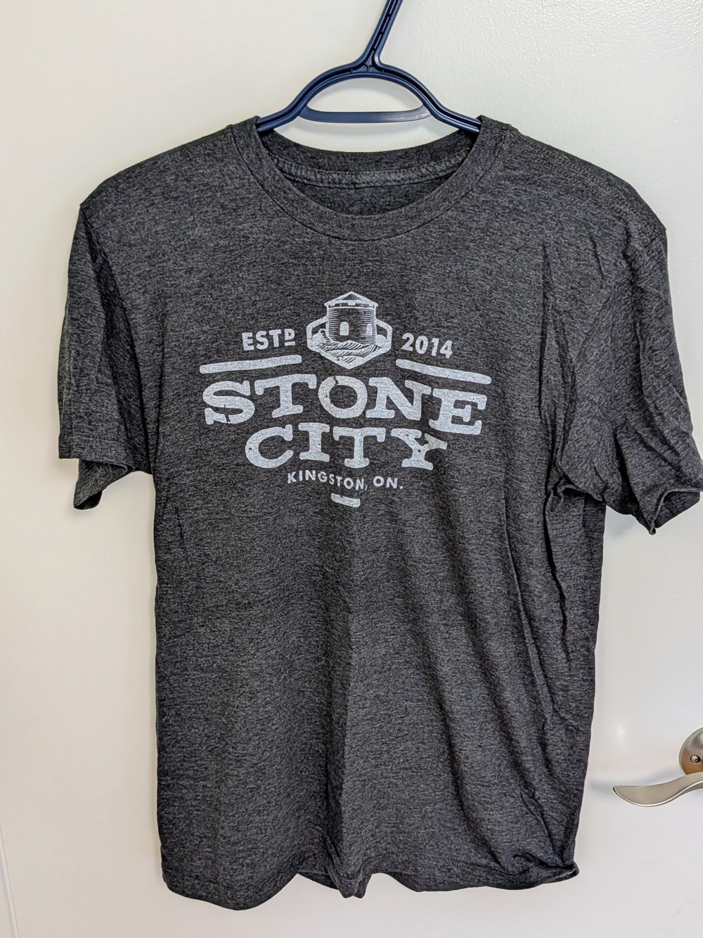 Stone City Kingston, ON T- Shirt - Men's Medium